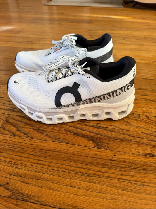 On Running Shoes - White on cloud monster 2